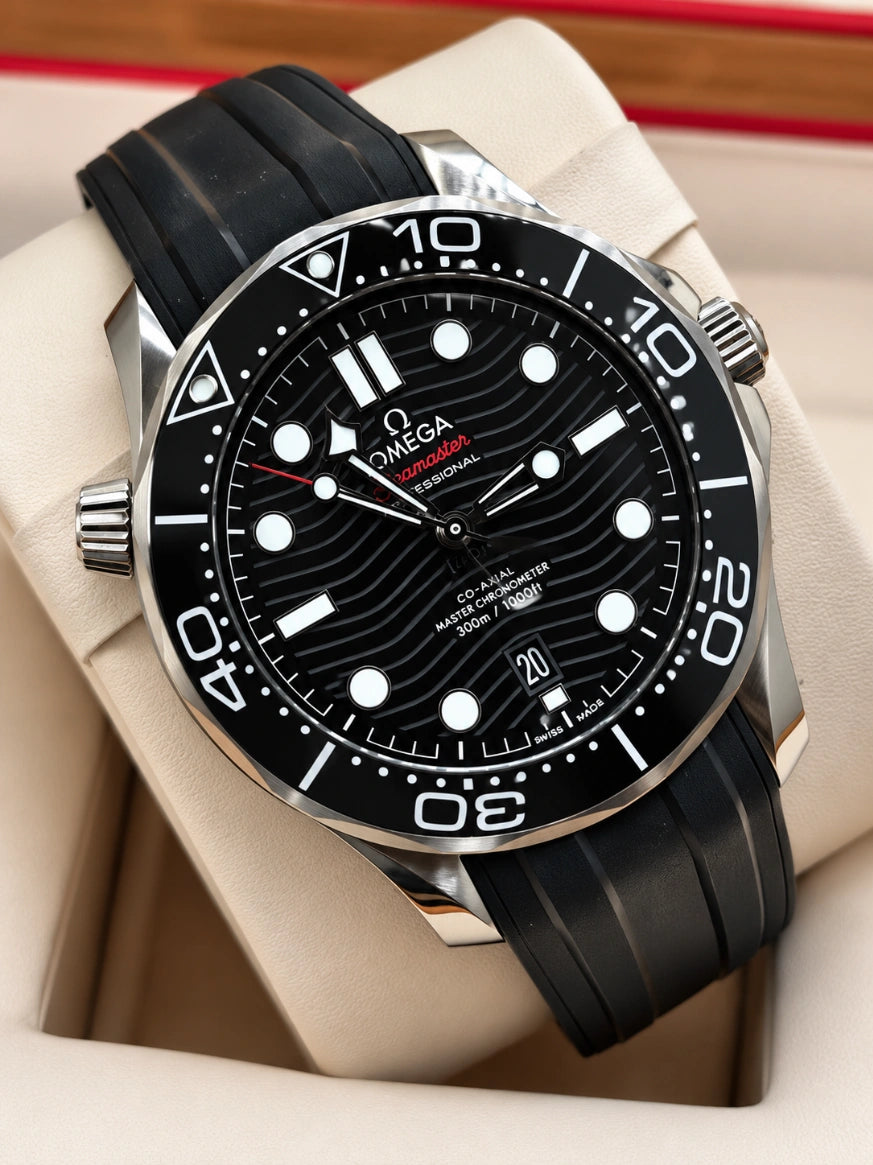 OM. Seamaster Diver 300M Black Rubber