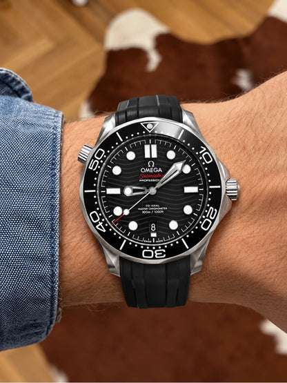 OM. Seamaster Diver 300M Black Rubber