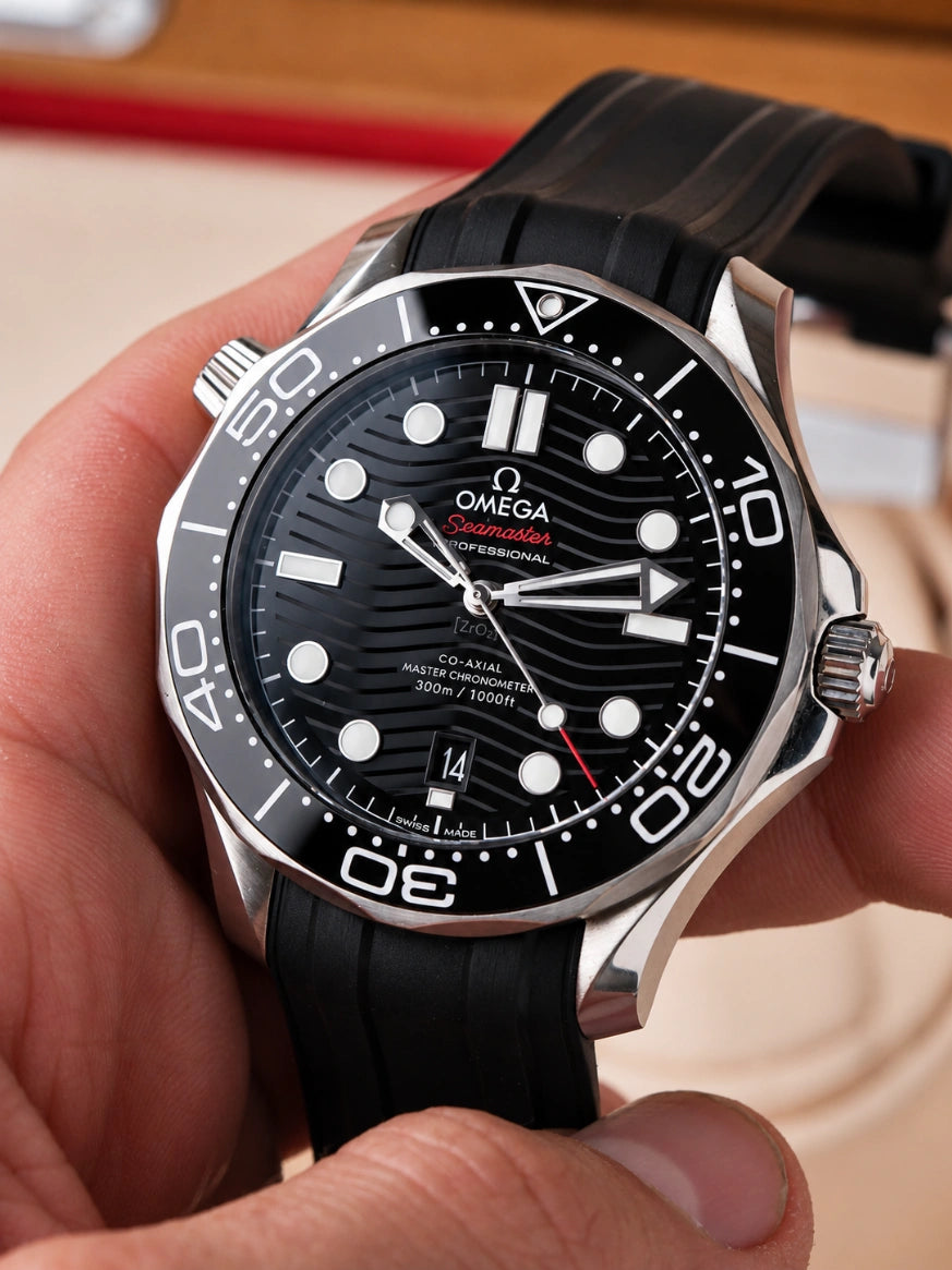 OM. Seamaster Diver 300M Black Rubber