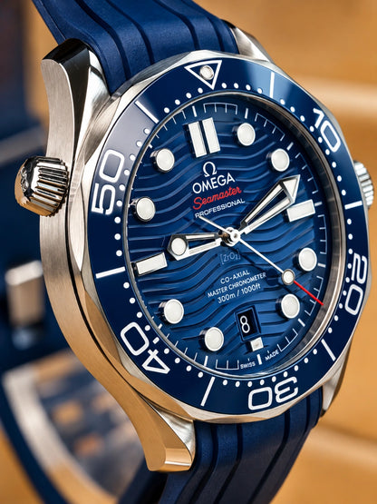 OM. Seamaster Diver 300M Blue Rubber