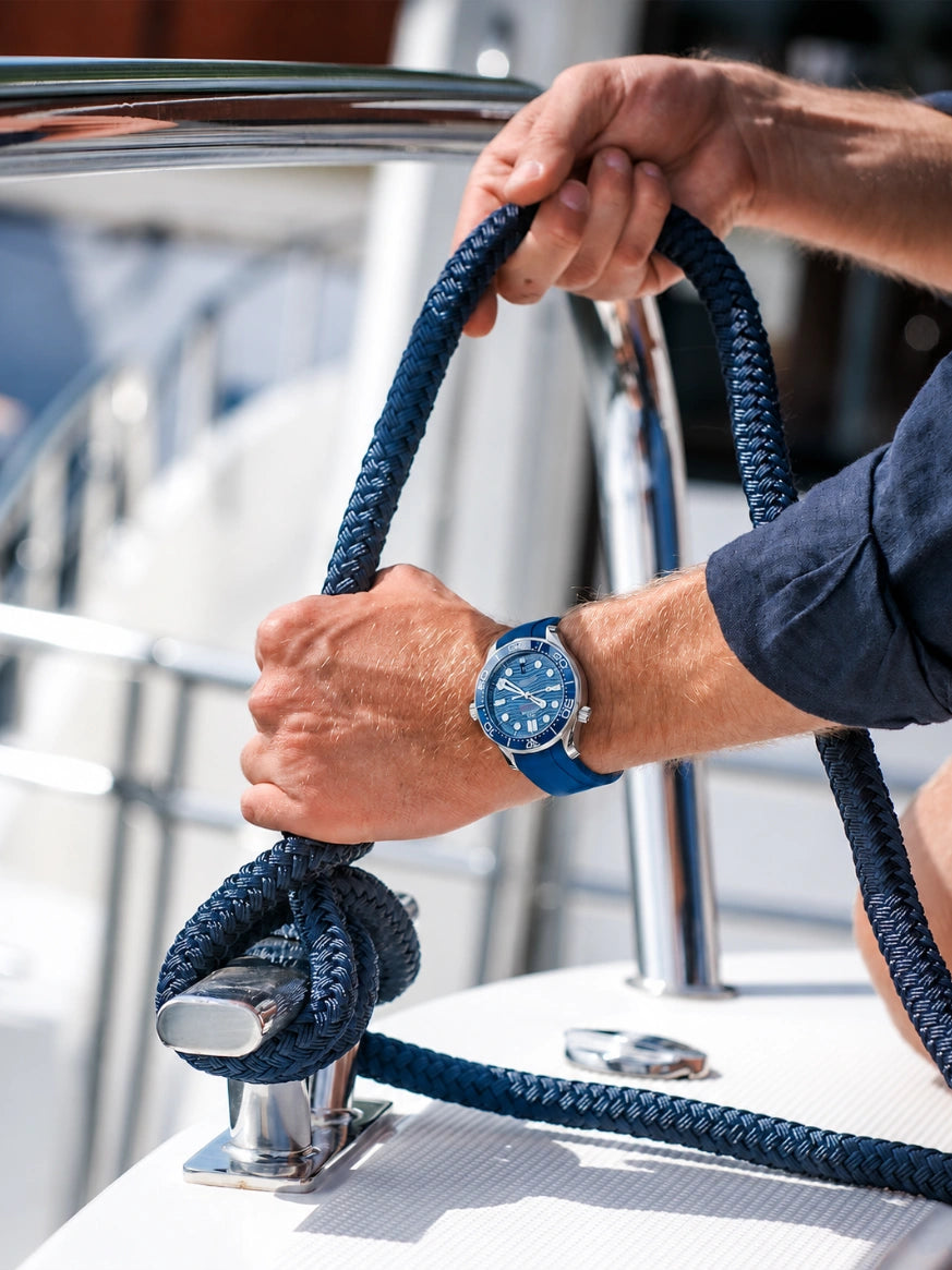 OM. Seamaster Diver 300M Blue Rubber
