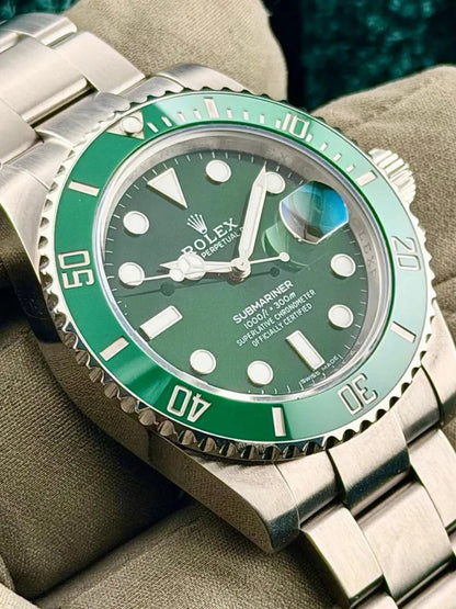 R. Submariner Date "Hulk"
