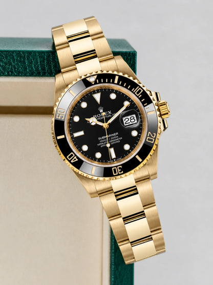 R. Submariner Date Gelbgoldfarben Schwarz